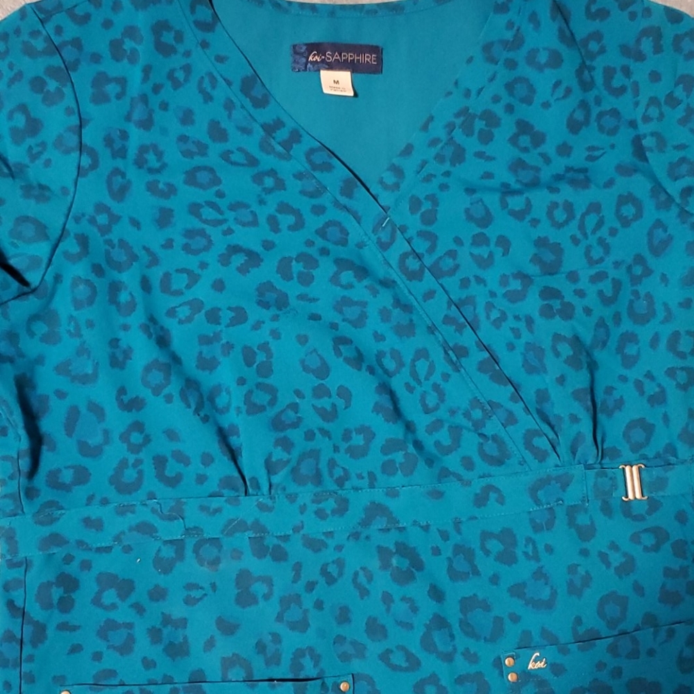 Scrub Top - Picture 2 of 2